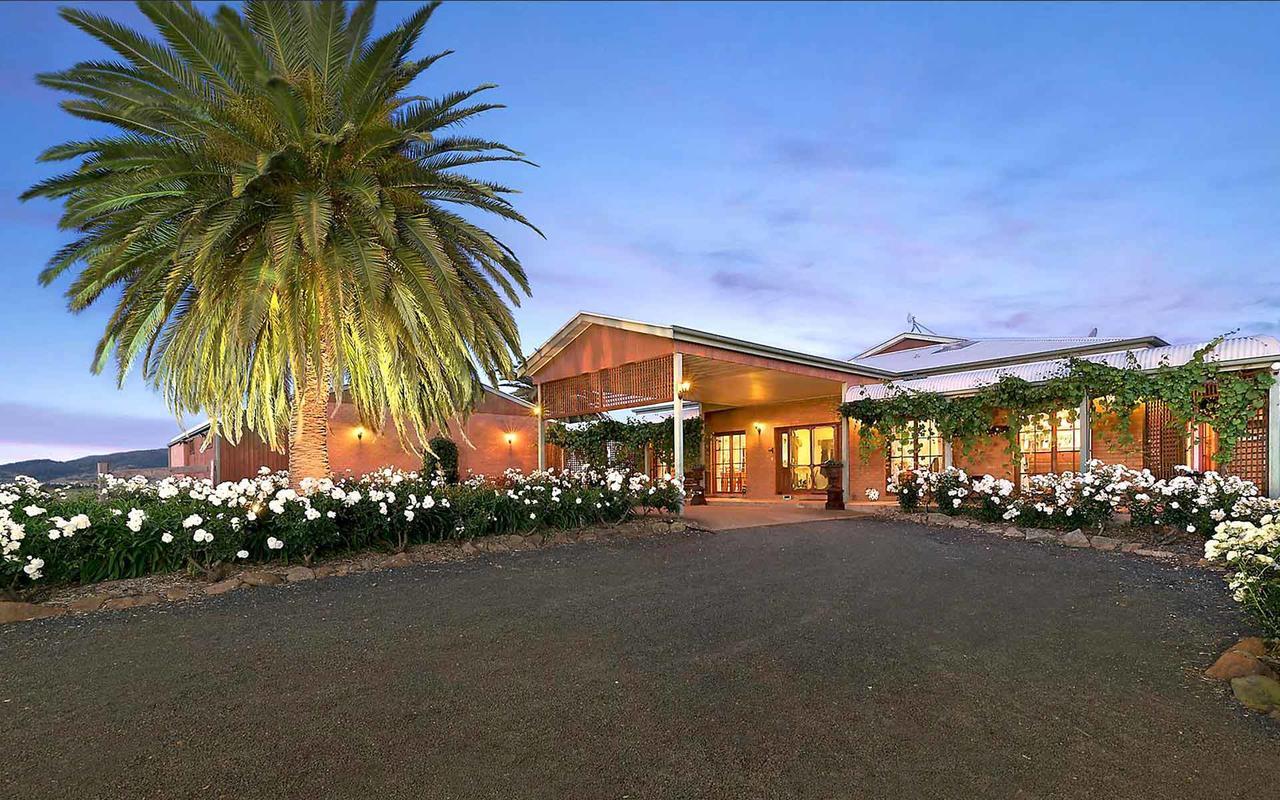 סקון Strathearn Park Lodge מראה חיצוני תמונה
