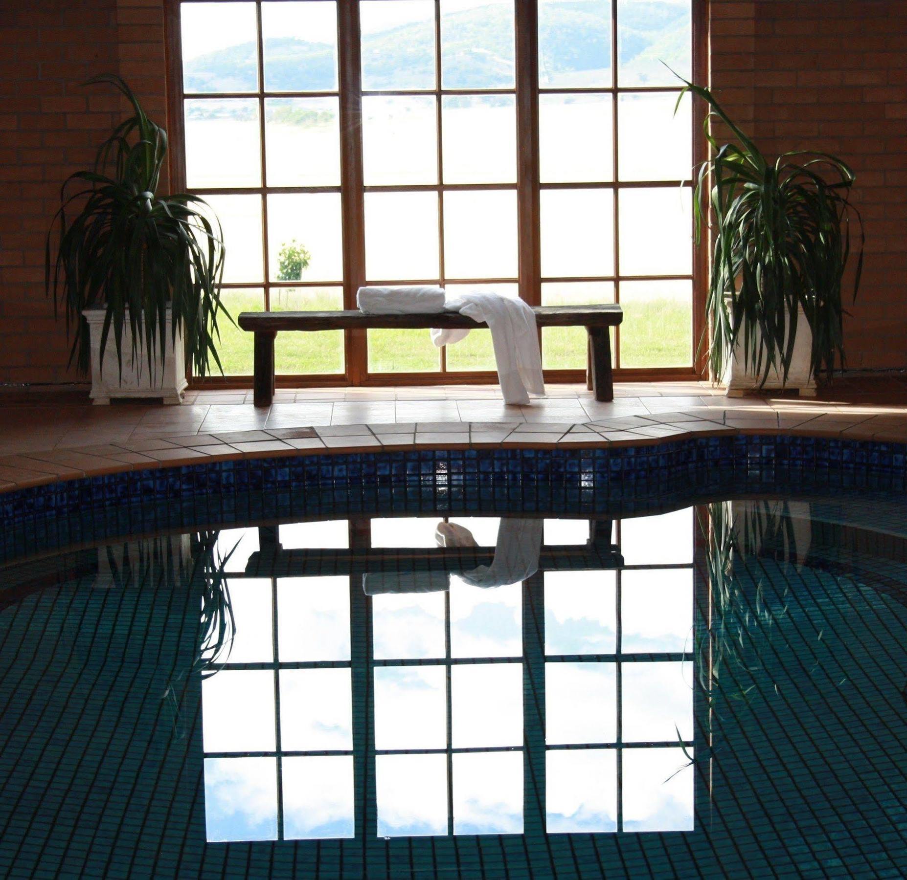 סקון Strathearn Park Lodge מראה חיצוני תמונה